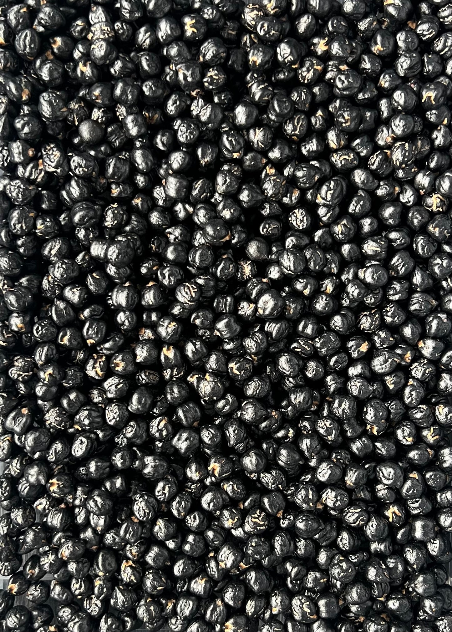 Metallic Black Chickpeas